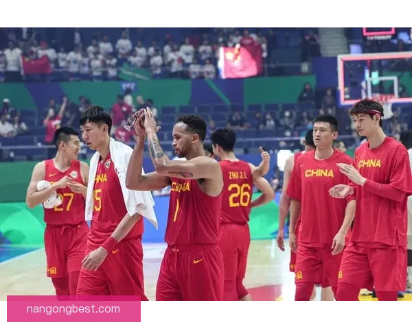 中国男篮战胜菲律宾晋级世界杯八强 易建联领衔全队表现出色